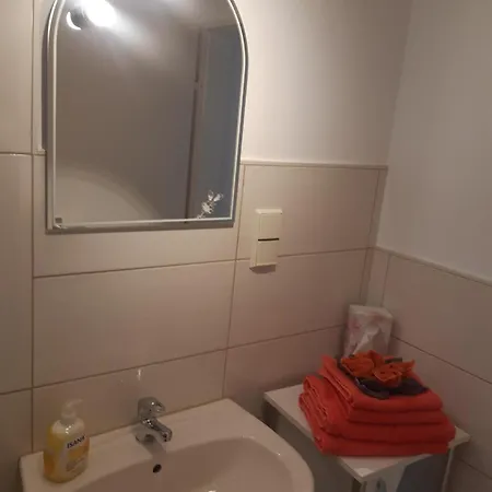 Moderne Ferienwohnung Im Ruhigen Diebachtal Apartamento *